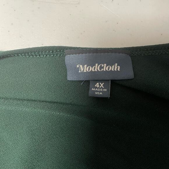 Modcloth Suits You Well Hunter Green Bodysuit Size 4X - Picture 4 of 6